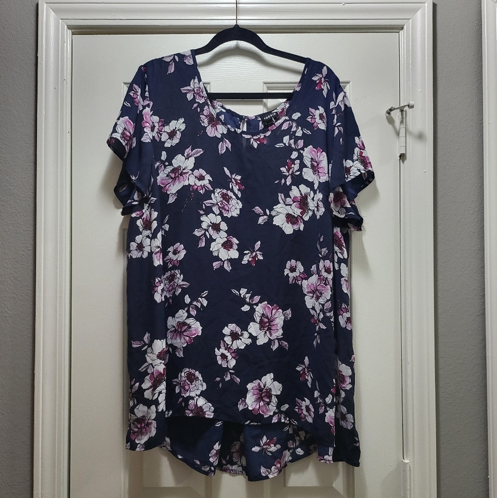 Women's Navy Floral Short-Sleeve Blouse